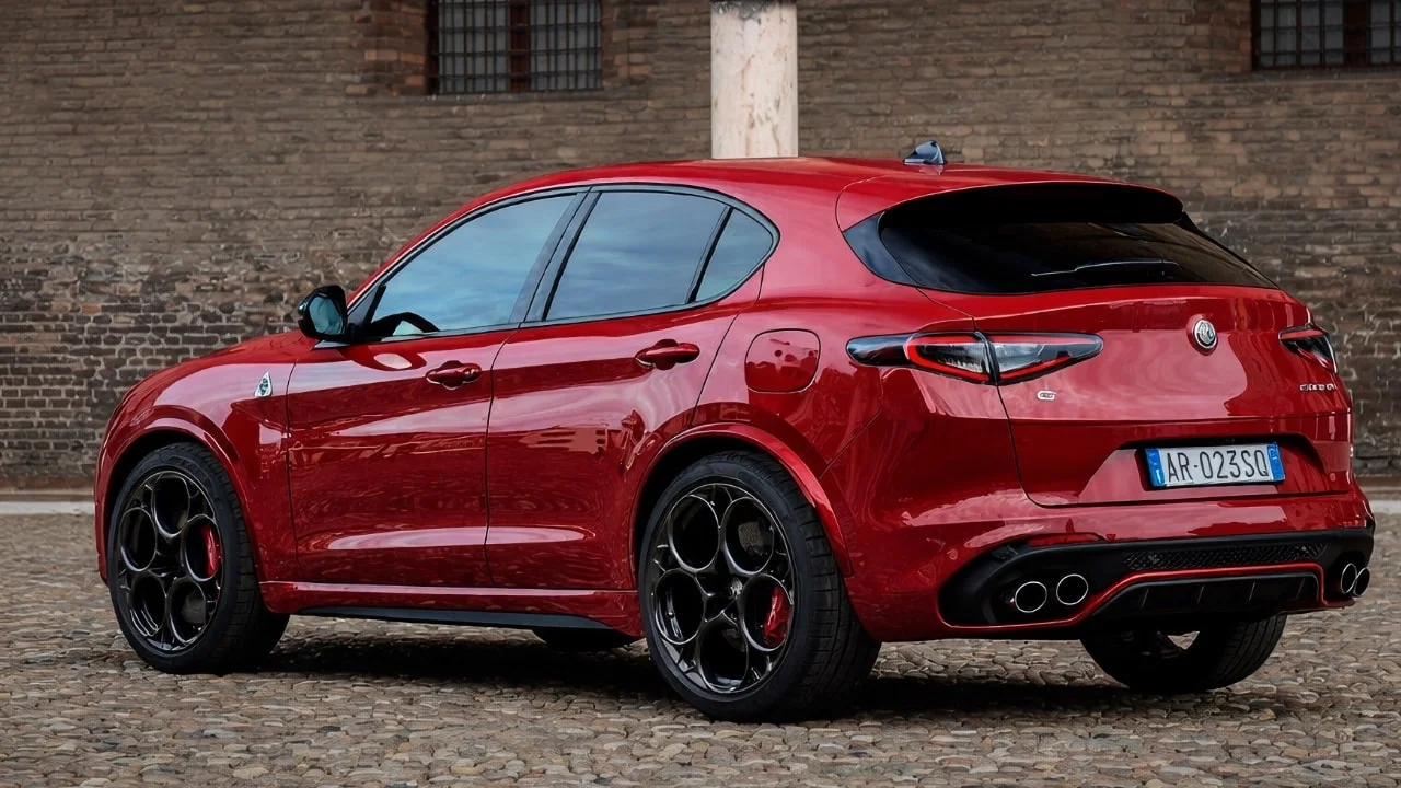 Used Alfa Romeo STELVIO QUADRIFOGLIO - Sell your Alfa Romeo car in Switzerland | CompriamoAuto.ch
