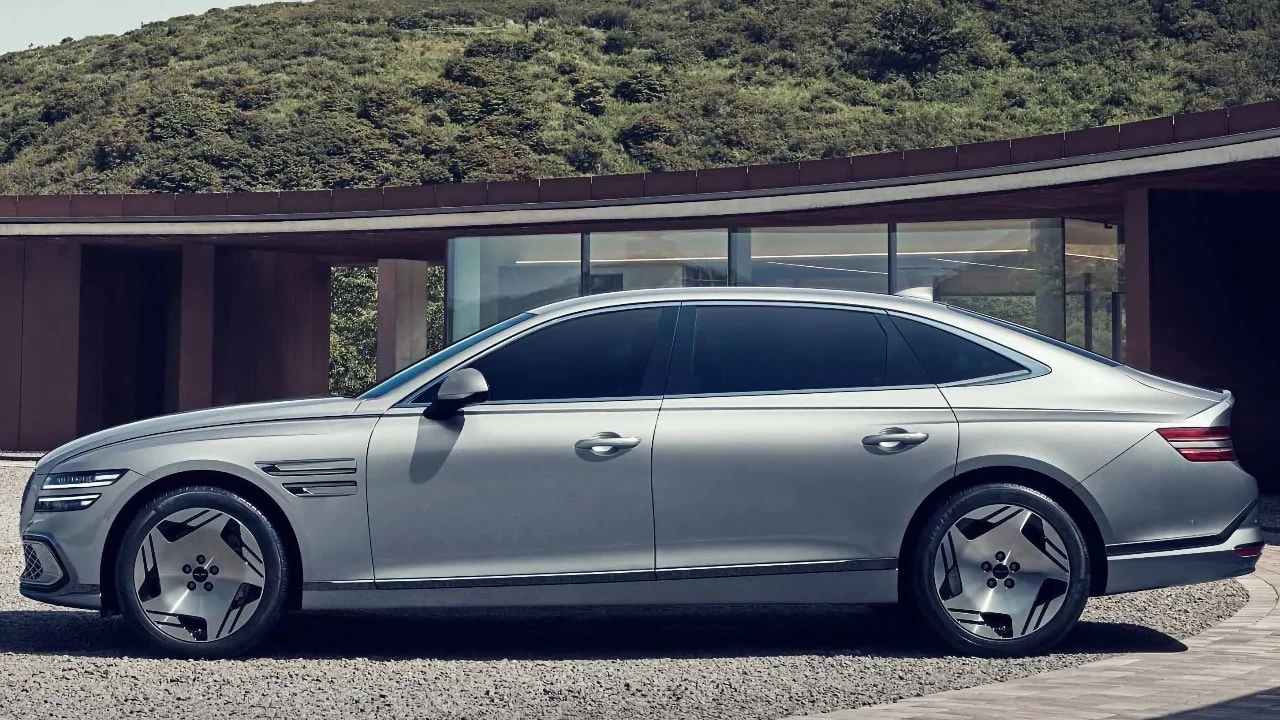 Used Genesis ELECTRIFIED G80 - Sell your Genesis car in Switzerland | CompriamoAuto.ch