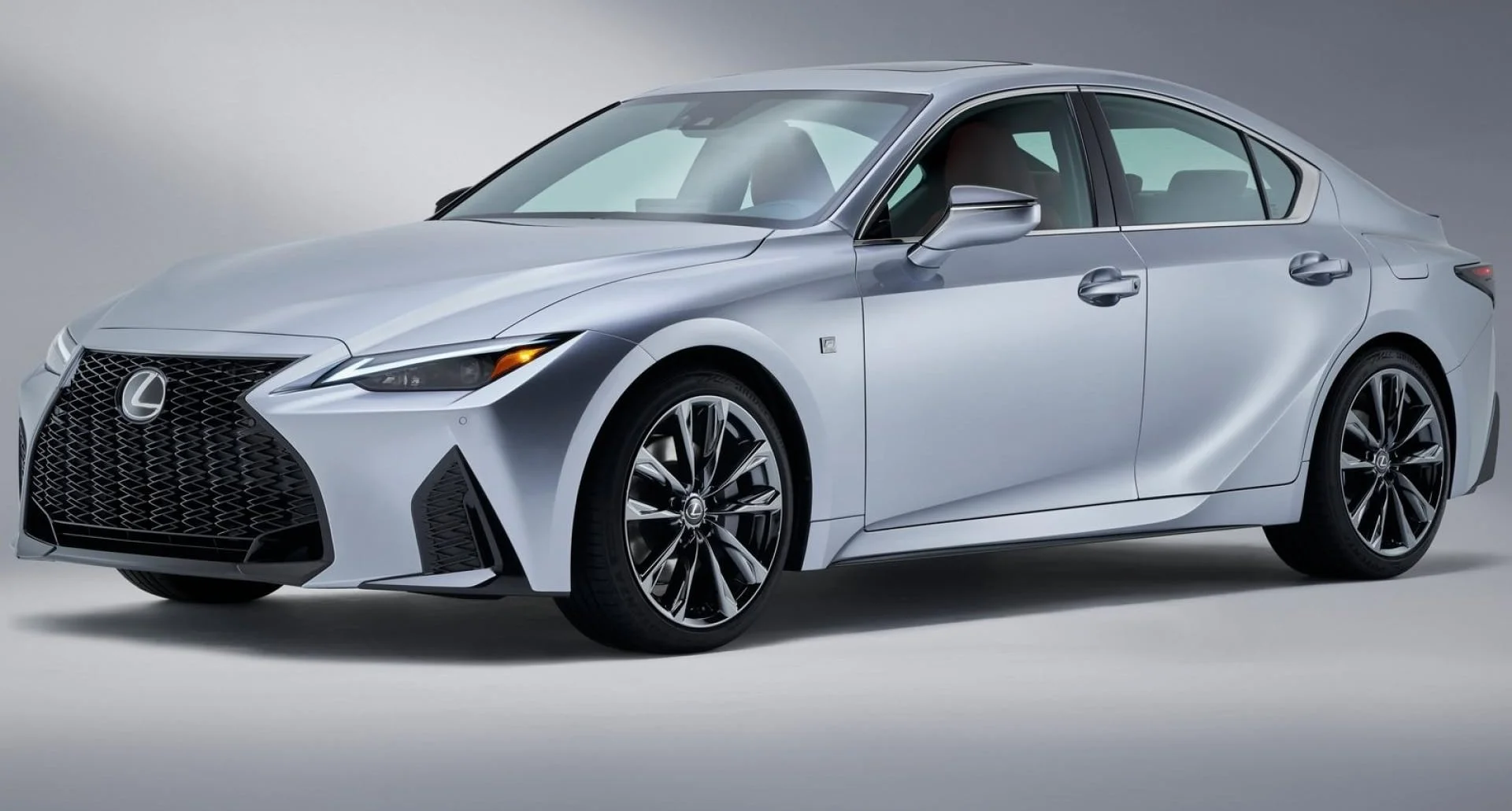 Used Lexus IS - Sell your Lexus car in Switzerland | CompriamoAuto.ch